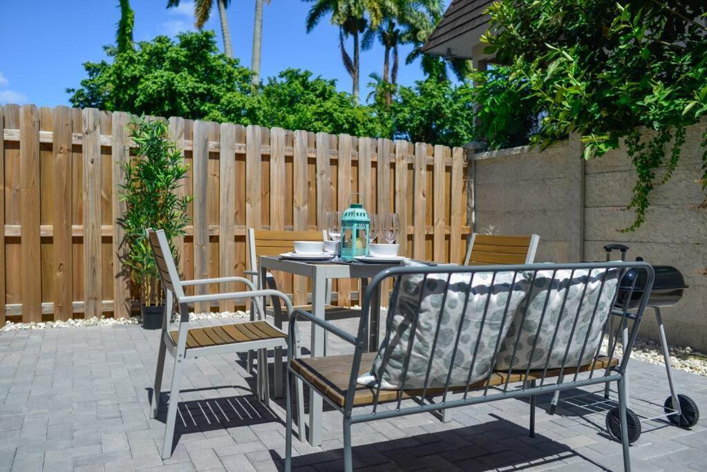 Awesome Townhouse 15 Minutes From The Beach Miami Extérieur photo
